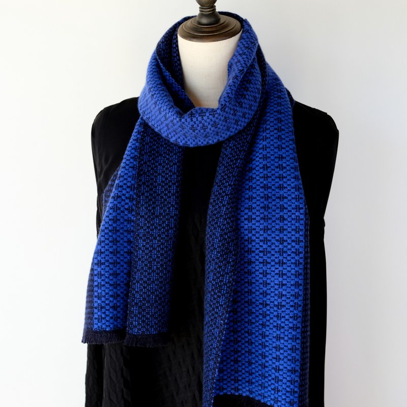 Cashmere Hand-woven 100% cashmere scarf [Junka 02] - ผ้าพันคอถัก - วัสดุอื่นๆ สีน้ำเงิน