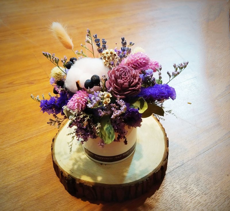 珍藏回憶 乾燥桌花禮 自用佈置空間或送禮心意皆適宜。 - 乾燥花/永生花 - 植物．花 