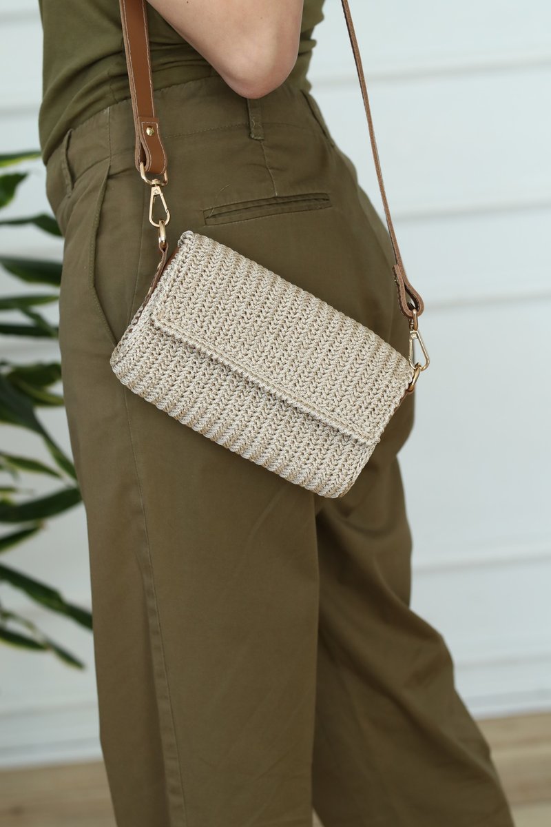 Crochet crossbody  beige bag purse leather MINI - กระเป๋าถือ - ไนลอน 