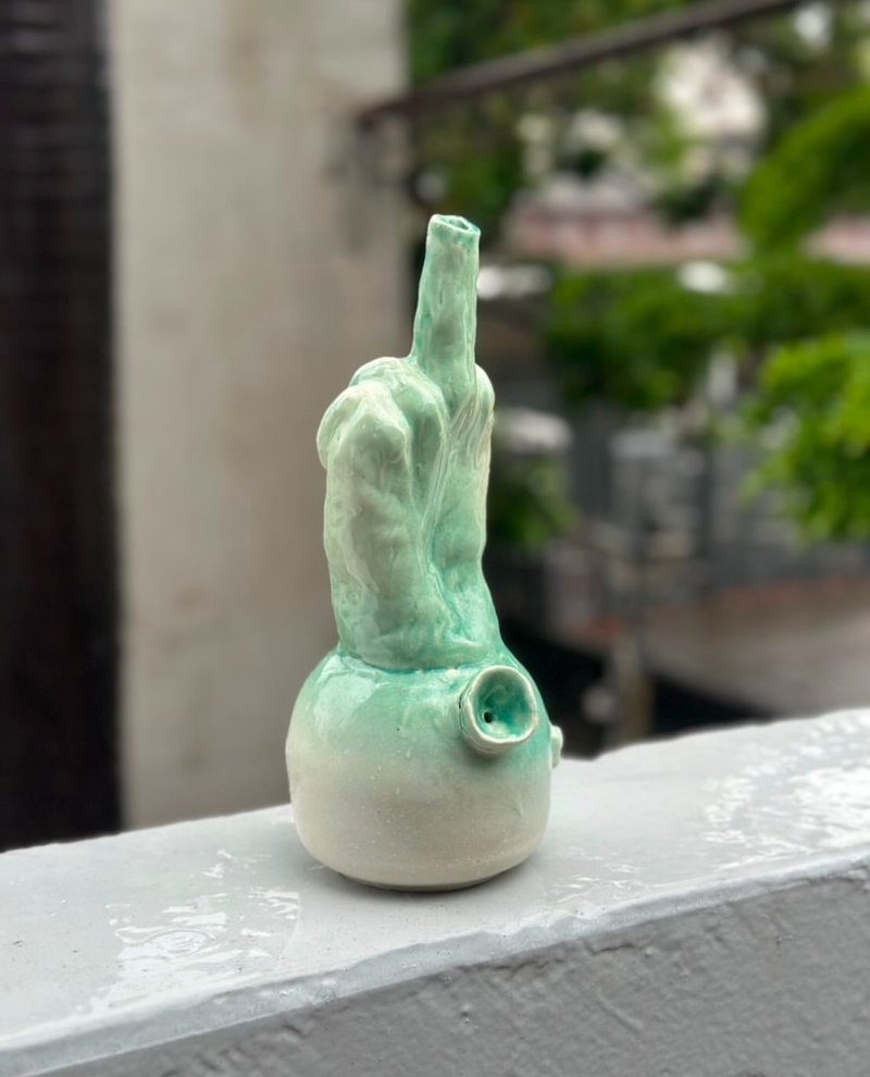 酷酷的中指水煙壺擺件 - 擺飾/家飾品 - 瓷 綠色