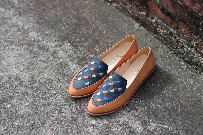 Brick Wall - Lok Fu Women's Shoes (Limited Leather) - รองเท้าอ็อกฟอร์ดผู้หญิง - หนังแท้ สีส้ม