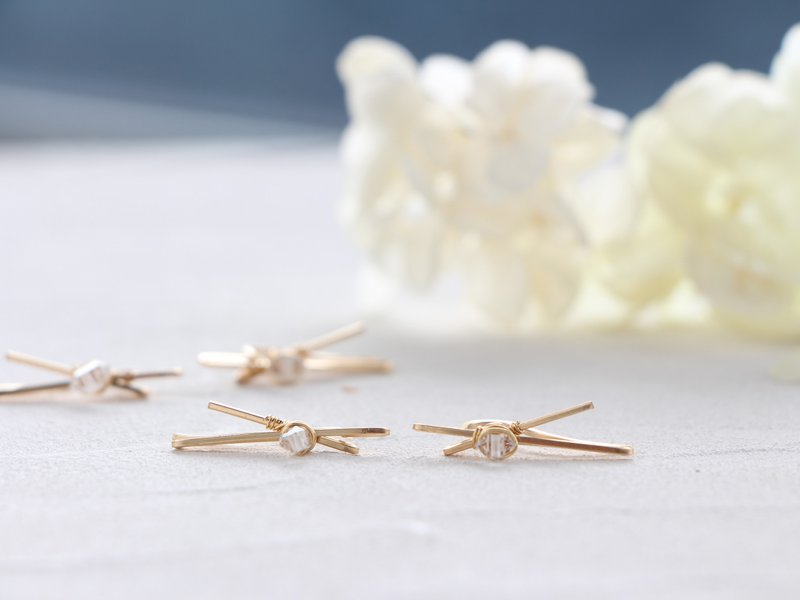 14kgf- W bar herkimer diamond pierced earrings&Clip-on(2 way) - 耳環/耳夾/耳骨夾 - 寶石 金色