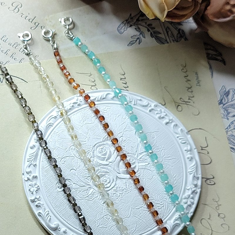 Six Cats Color Stone Mini Crystal Bracelet Gift - สร้อยข้อมือ - คริสตัล 