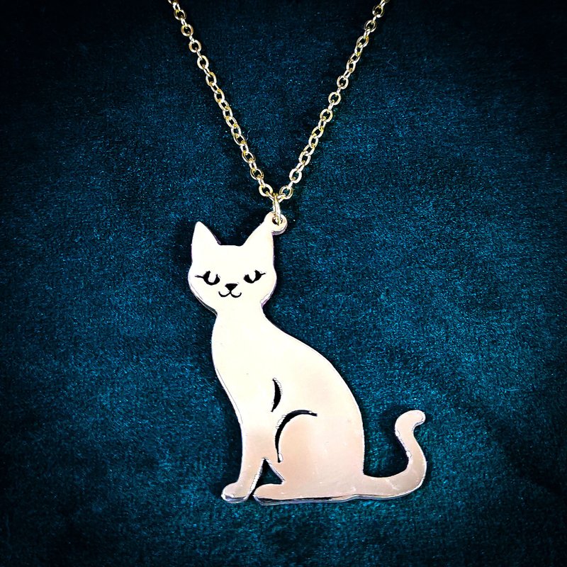 Cute cat pendant  : Amore Accessories - 項鍊 - 銅/黃銅 銀色