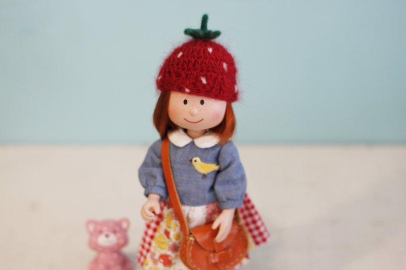 Licca莉卡小頭娃娃可戴尺寸手工編織草莓款娃帽 - 帽子 - 羊毛 紅色