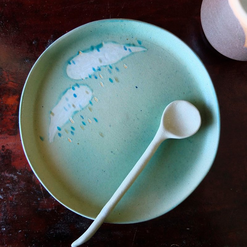 ディスク/ケーキパンなか/雨雲とデザートの滴（スポット：グリーンレイク） - 小皿 - 陶器 