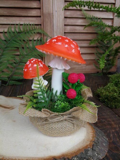 Mushroom lamp consisting of three pink mushrooms and berries - Shop Magic  Night Lights Lighting - Pinkoi