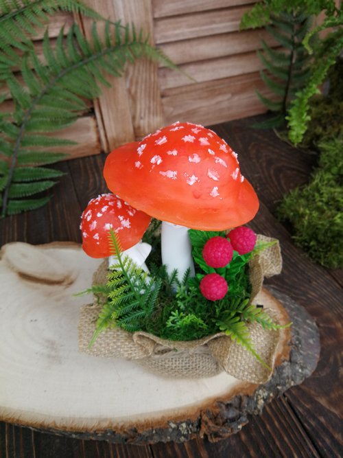 Mushroom lamp consisting of three pink mushrooms and berries - Shop Magic  Night Lights Lighting - Pinkoi