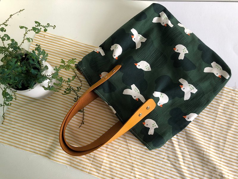 dailylike dove flying handbag - กระเป๋าถือ - ผ้าฝ้าย/ผ้าลินิน สีเขียว