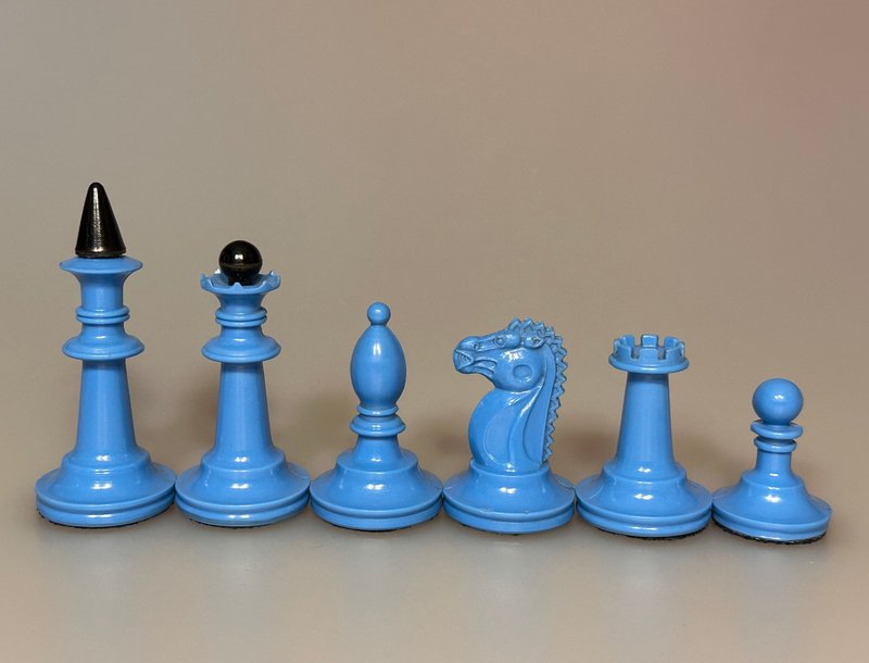 Original Russian Soviet carbolite chess set 1950s - 桌遊/牌卡 - 其他材質 黑色