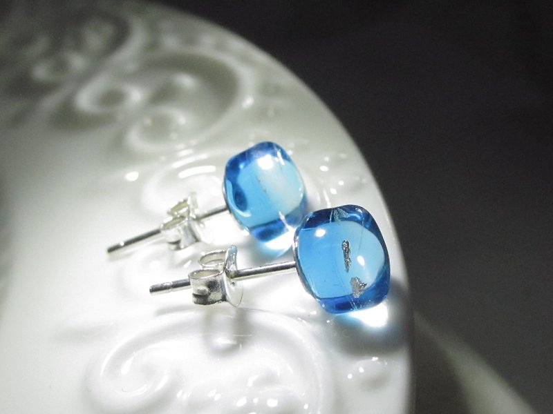 ×| 金箔系列 |× 琉璃耳環- STE湖水藍-[]型 - 耳環/耳夾 - 玻璃 藍色