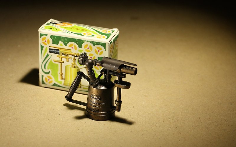 購自荷蘭 20世紀末 PLAY ME 西班牙製古董削鉛筆機 - 噴火槍造型 - 削鉛筆機 - 銅/黃銅 咖啡色