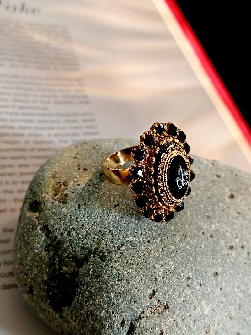 vintage jewelry antique ring black iris - แหวนทั่วไป - โลหะ 