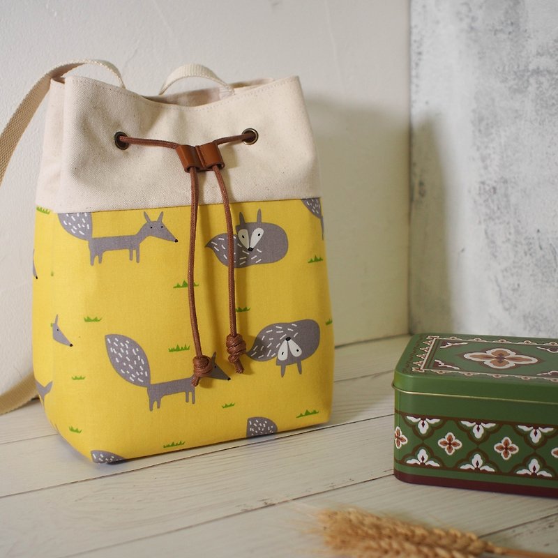Traveler series cross-body bag/bucket bag/limited handmade bag/yellow fox/pre-order - กระเป๋าแมสเซนเจอร์ - ผ้าฝ้าย/ผ้าลินิน สีเหลือง