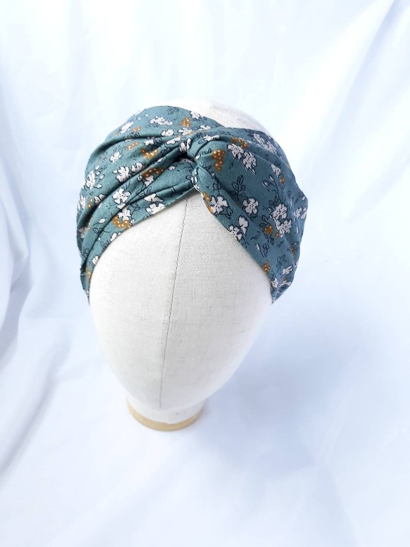 Gray-green small flower headband scarf wide hair band - Headbands - Cotton & Hemp Green