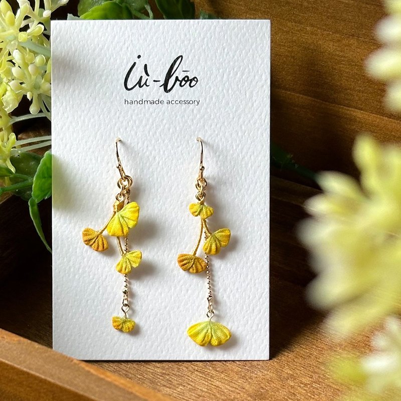 [Ready Stock] Ginkgo Earrings Amber Autumn Wind Ginkgo Ginkgo Fine Fabric Flower Earrings - Earrings & Clip-ons - Cotton & Hemp 