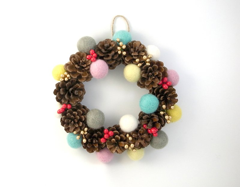 Wool ball pine wreath │ wool felt │ home layout - Items for Display - Wool Multicolor