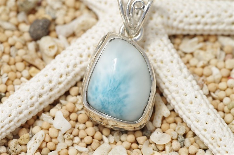 Pendant of Larimer - Necklaces - Gemstone Blue