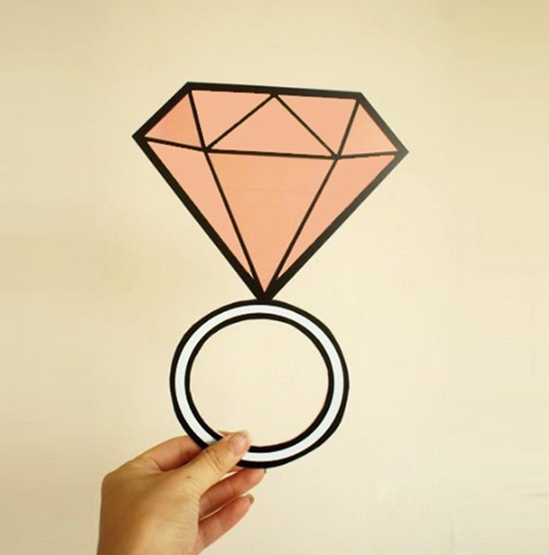 Hand-made / Wedding small objects / Big ring / Cartoon diamond ring / Q version diamond ring / Proposal props - ของวางตกแต่ง - กระดาษ สึชมพู
