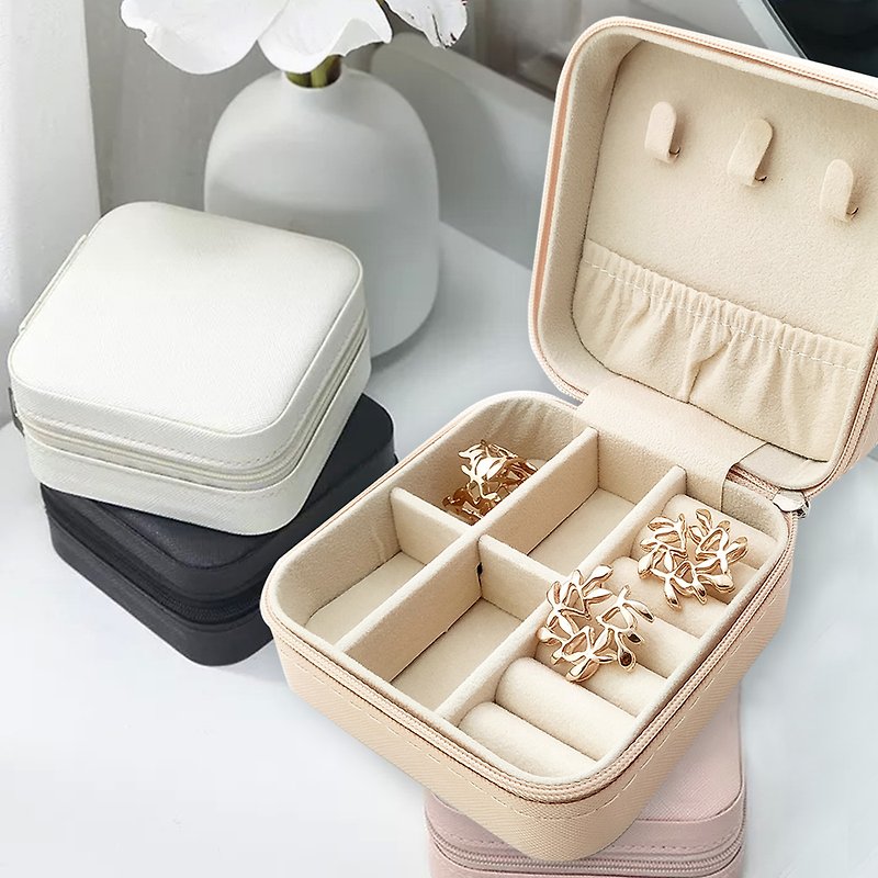 Jewelry box ,Mini Jewelry Travel Case - Other - Faux Leather 
