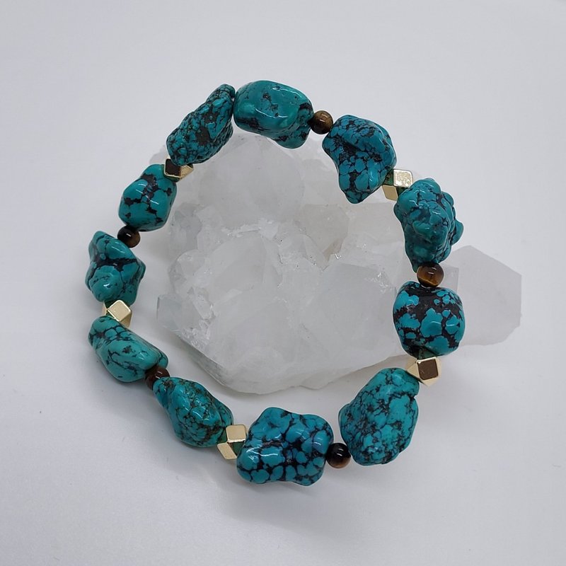 Turquoise Amorphous Thumbnail - one of the lucky Stone to ward off evil spirits and keep safe - สร้อยข้อมือ - เครื่องประดับพลอย 