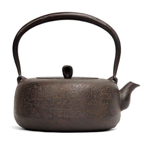 Specializing in Nambu Ironware 南部鐵器 鐵瓶 手工鐵壺 岩戶賢一郎 平丸小肌1.2L 日本製