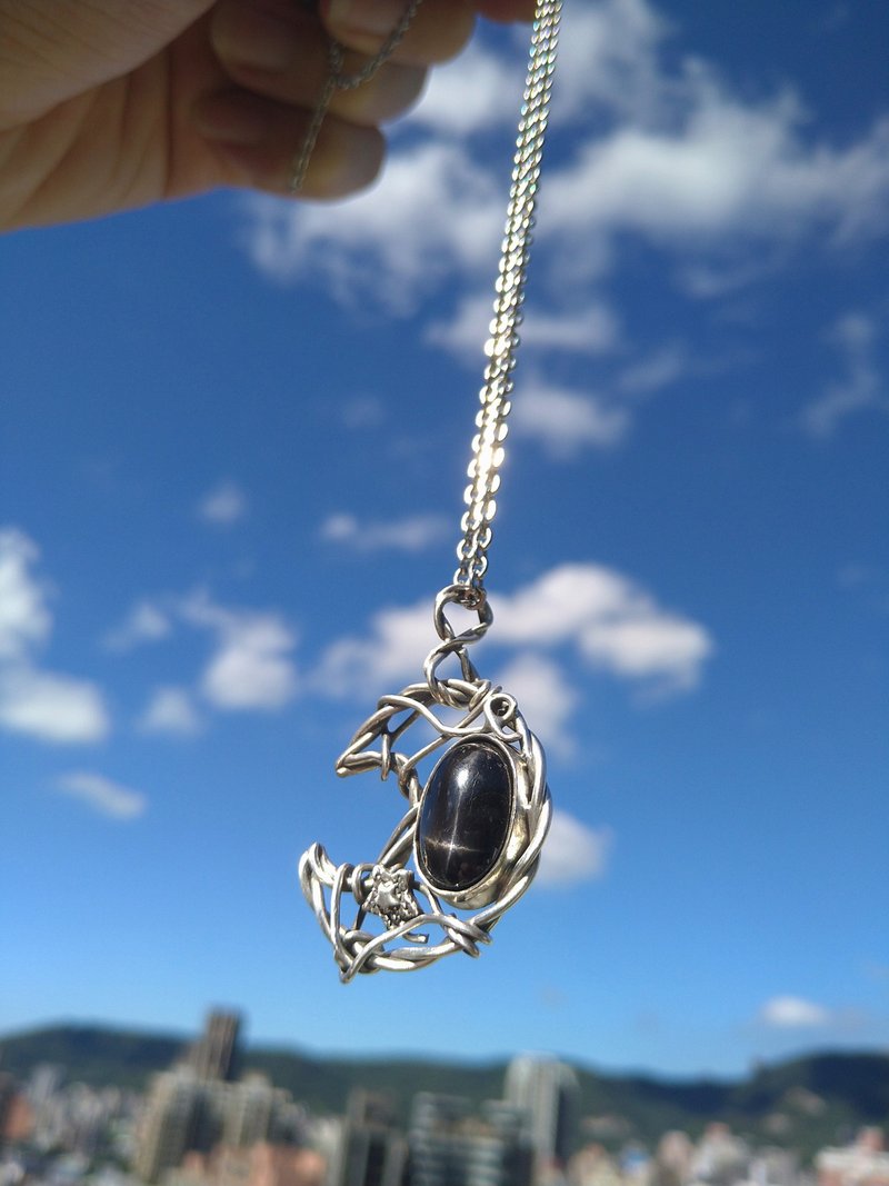 Black Star Stone Pendant - สร้อยคอ - เงินแท้ 