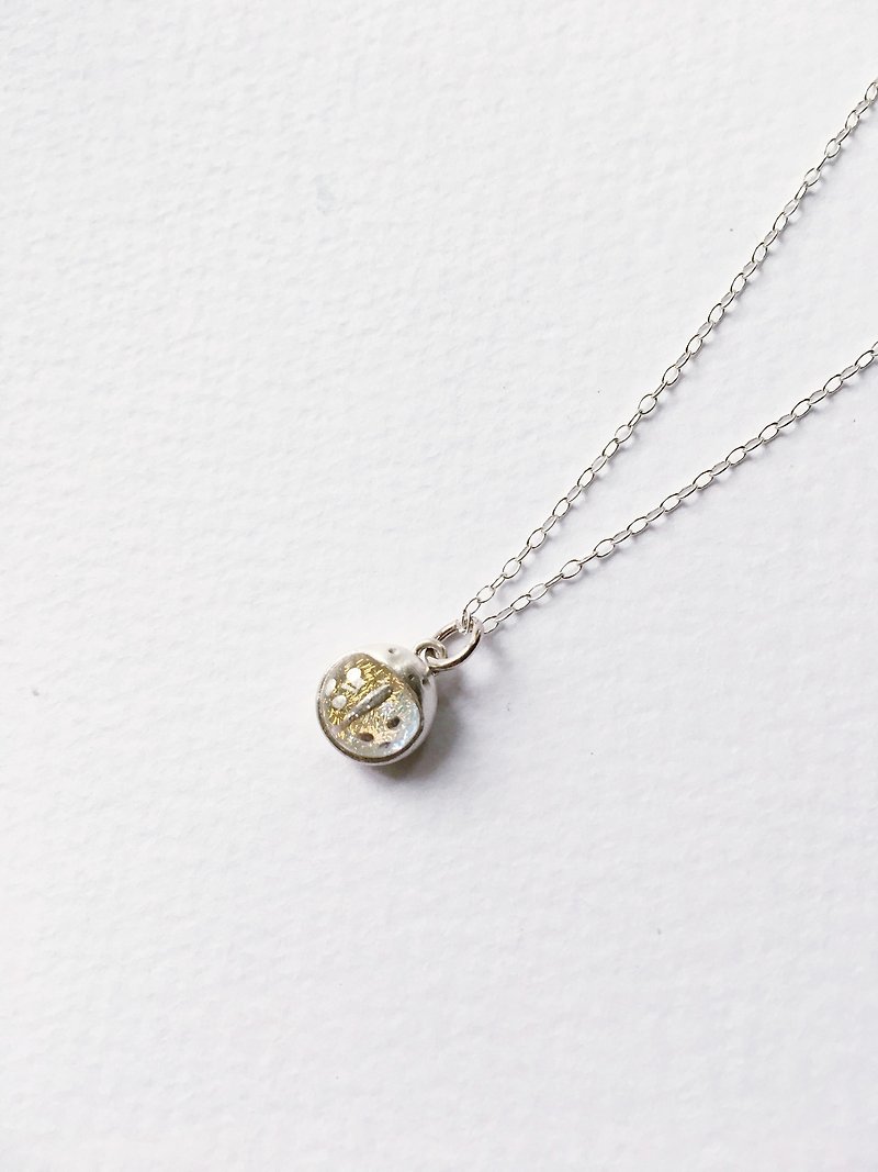 Petite Fille Handmade Silver Ornamental Glass Ladybug Series Sterling Silver Pendant - Necklaces - Other Metals Silver