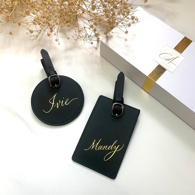 [Travel essentials] Genuine leather luggage tags with free customized hot stamping names in rectangular/round shape - Luggage Tags - Genuine Leather Black