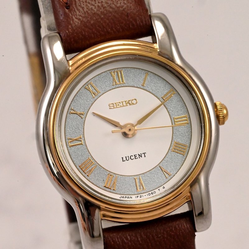 【SEIKO】Vintage Seiko Quartz Watch White Light Blue Ladies 1F21-0J80 From Japan - นาฬิกาผู้หญิง - สแตนเลส ขาว
