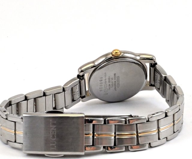 ⭐️新品未使用⭐️レザレクション⭐️キウィ プチ⭐️オーシャンホワイト⭐️ 送料無料 ヴィンテージ SEIKO LUCENT クォーツ腕時計 白 ライトブルー