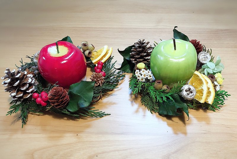 Two-in-one apple candlestick Christmas wreath - เทียน/เชิงเทียน - พืช/ดอกไม้ สีเขียว