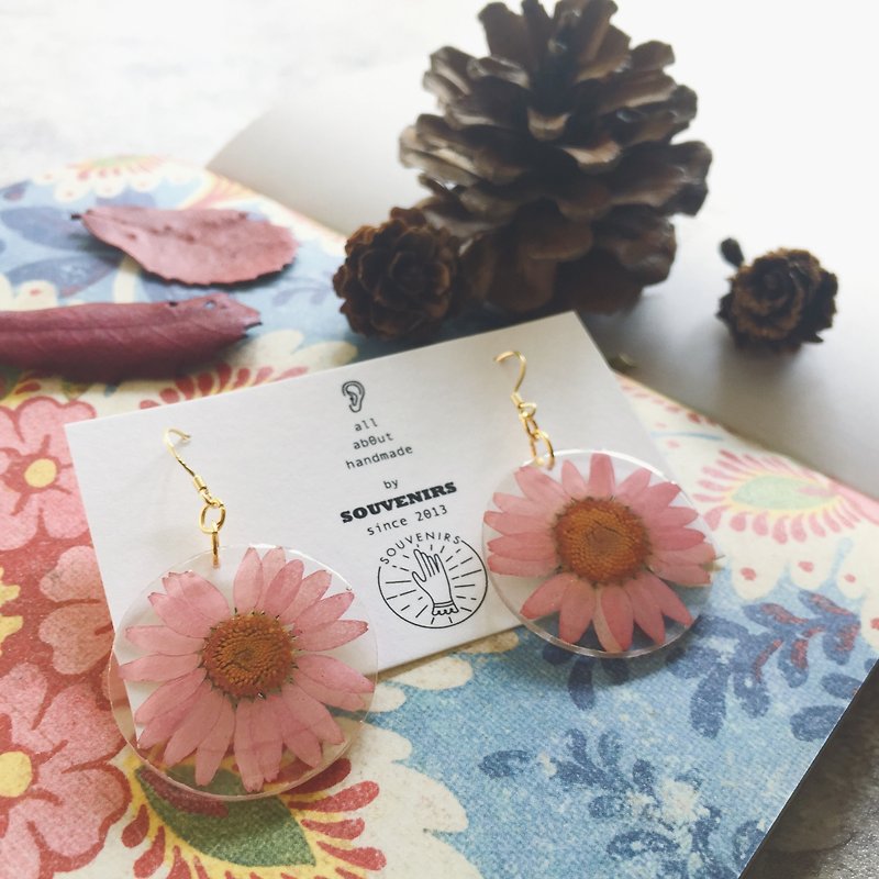 Souvenirs | original handmade flowers 30mm pink chrysanthemum flowers 925 gold plated earrings ear clip gift - ต่างหู - พืช/ดอกไม้ สึชมพู