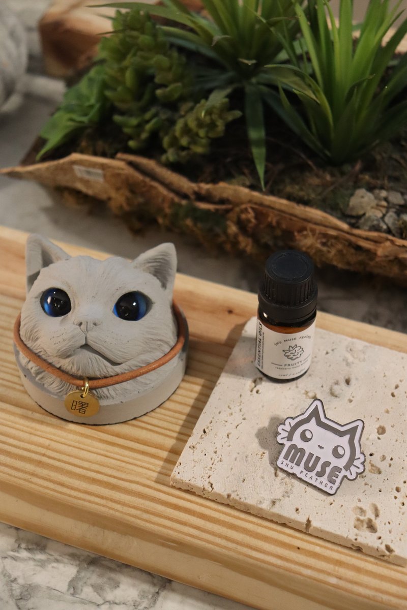 Akebono MUSE long-haired cat head Cement diffuser Stone decoration comes with essential oil and comes with a badge - Fragrances - Cement Gray