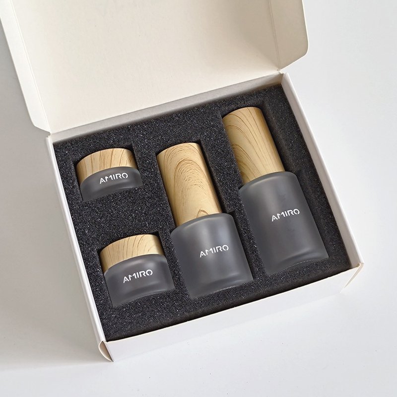 AMIRO cosmetics bottle set of 4 - กล่องเก็บของ - วัสดุอื่นๆ หลากหลายสี