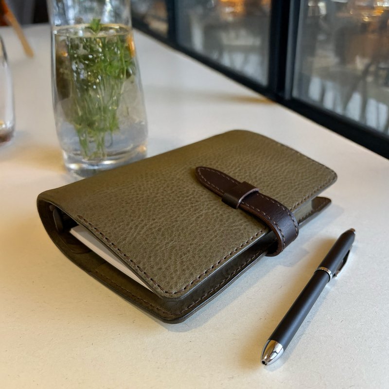 Oliver A6 六孔活頁皮革筆記本/手帳/植鞣革/手作皮革 -橄欖綠 - 筆記本/手帳 - 真皮 綠色