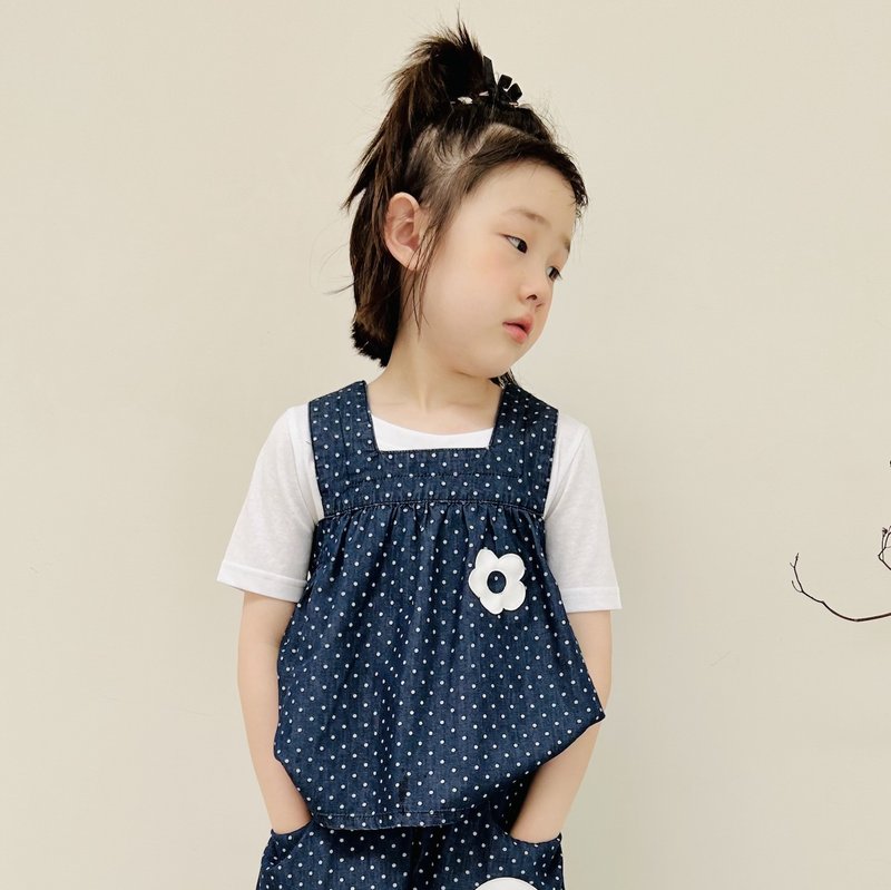 Washed dotted blue baby vest/tops for children - เสื้อยืด - วัสดุอื่นๆ สีน้ำเงิน