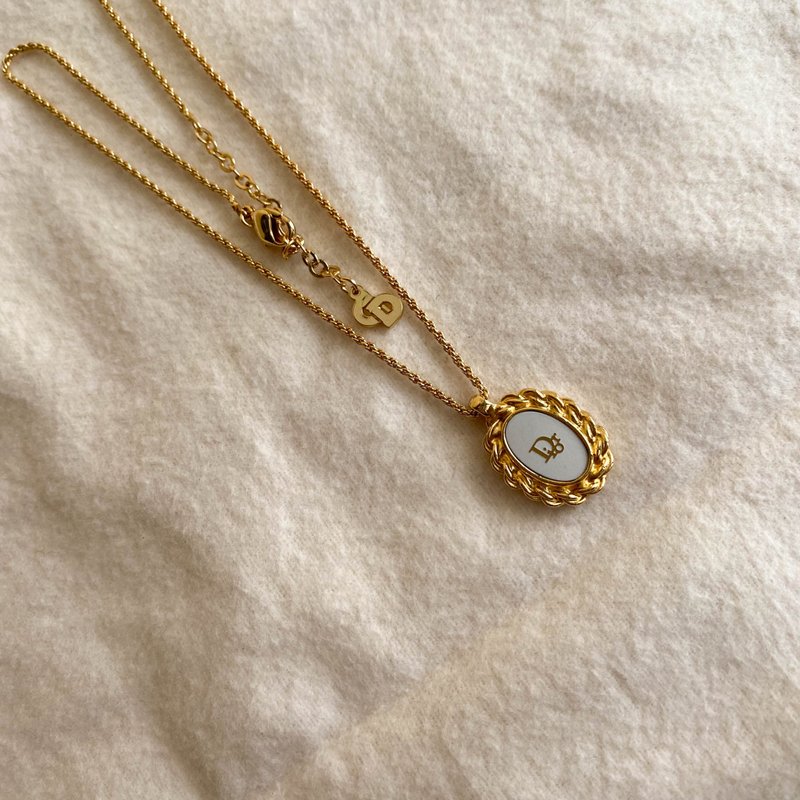 Second-hand Dior necklace necklace accessories jewelry Necklace jewelry antique vintage clothing - Necklaces - Other Metals Gold