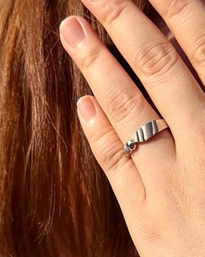 Resilience Collection | Tie Sterling Silver Ring - แหวนทั่วไป - เงินแท้ 