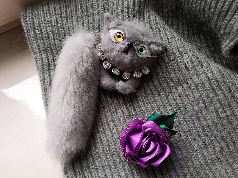 Textile brooch mini cat , kawaii cat , kitty plush, symbol 2023 - Brooches - Wool Silver