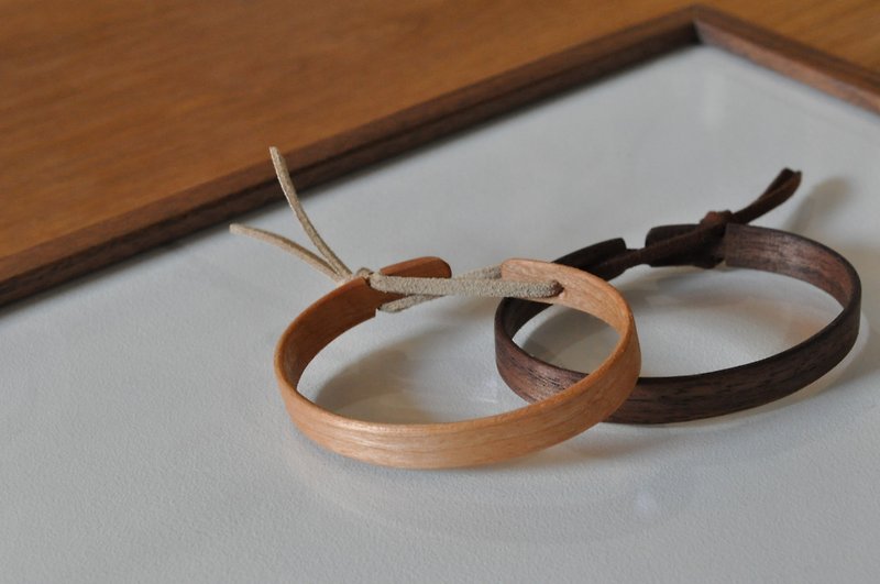 Pair with a neat and simple bangle - Bracelets - Wood Brown