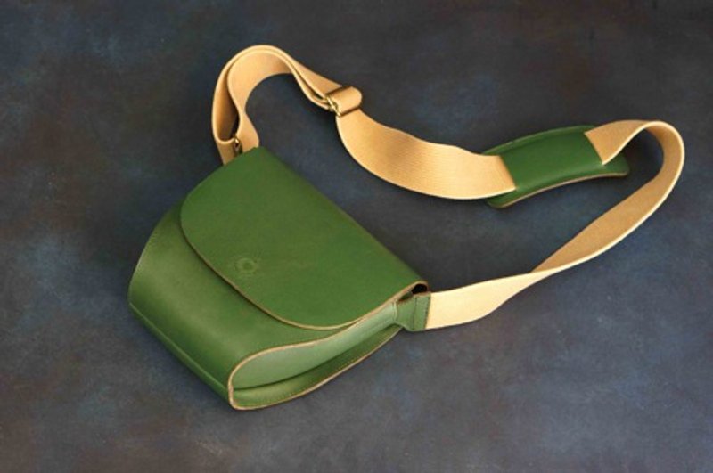 ポストマンバッグS#greenNUME－Leather - 側背包/斜背包 - 真皮 