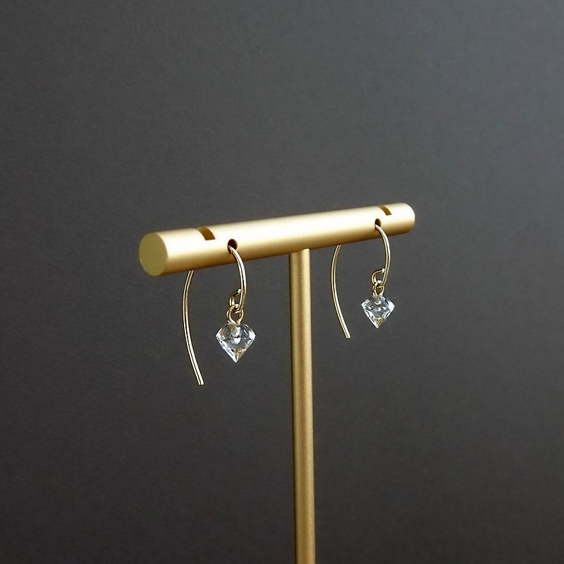 Petite Faceted Diamond Shaped Clear Quartz Crystal 14K GF Earrings (6x6) - ต่างหู - คริสตัล สีทอง