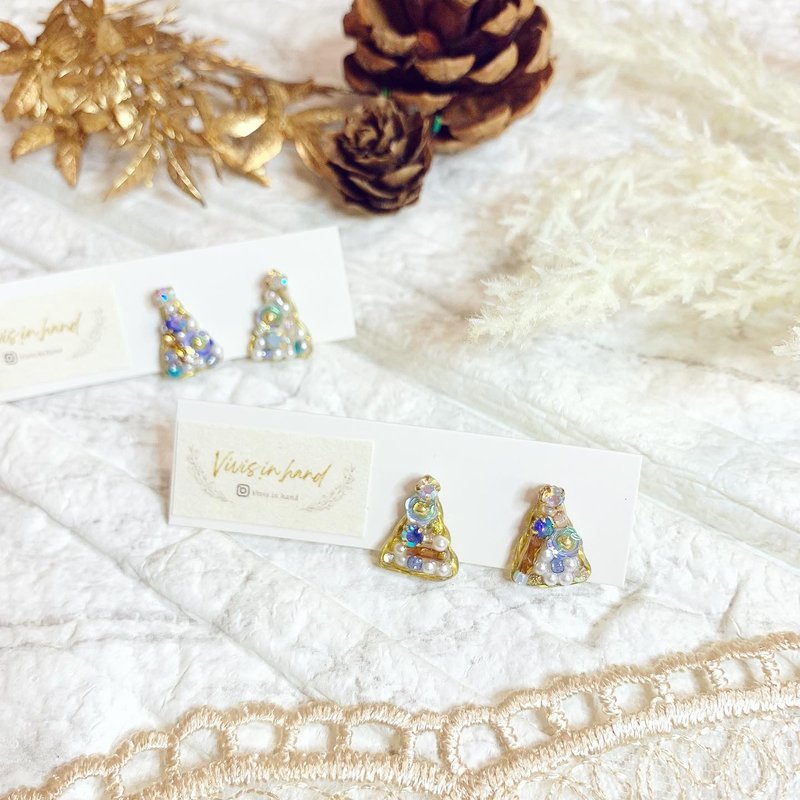 Japanese Rice Bead Christmas Tree Stud Earrings - ต่างหู - โลหะ สีใส