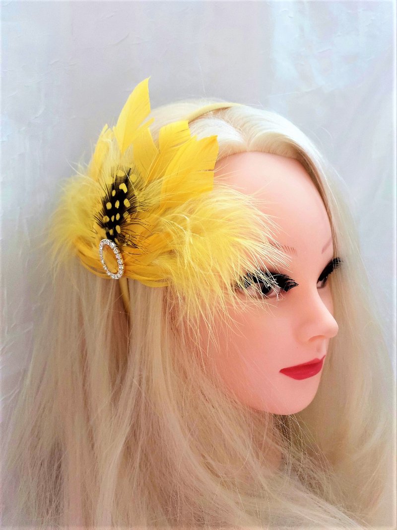 Women Feather Fascinator, Yellow feather Headband, Cocktail feather