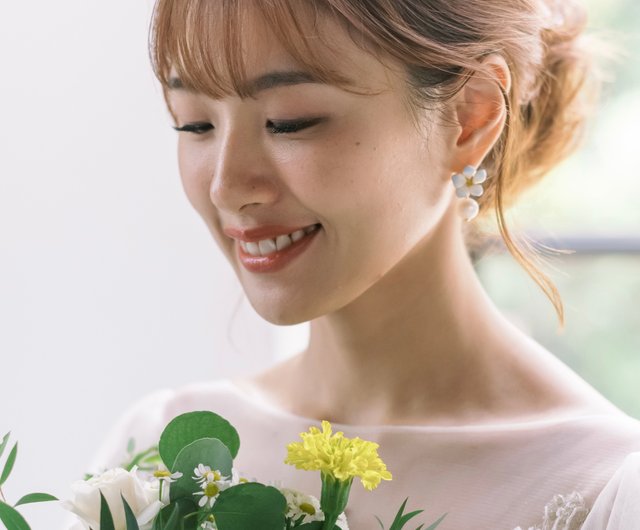 ブルー花のイヤリングのイヤリングのすべてのもののソースはカスタマイズすることができます - ショップ MISIS Jewels Taiwan ピアス・ イヤリング - Pinkoi