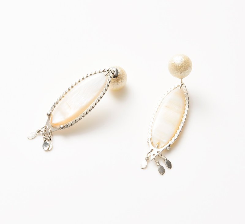 CP52 (white shell) - Earrings & Clip-ons - Other Metals White