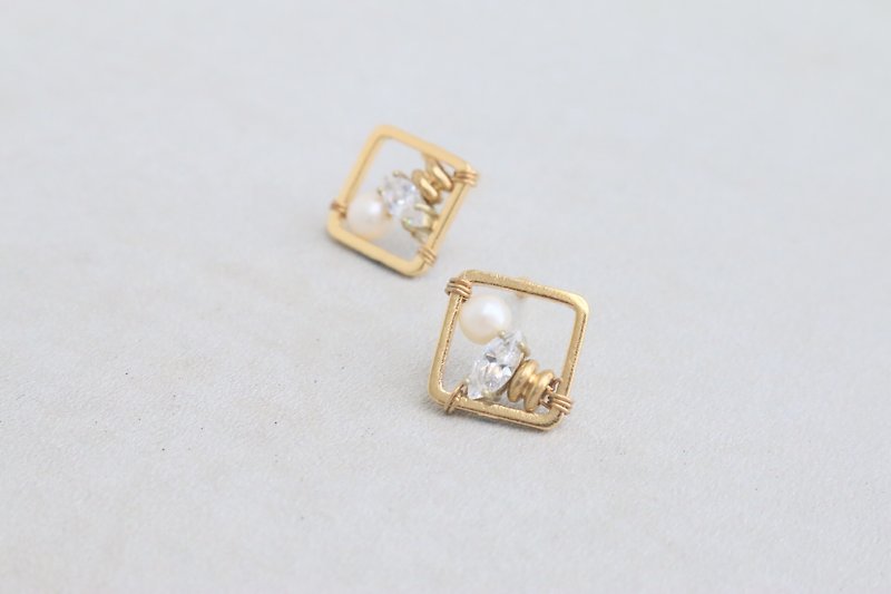 Natural pearl zircon brass earrings 1025 (etc.) - ต่างหู - เครื่องเพชรพลอย สีทอง