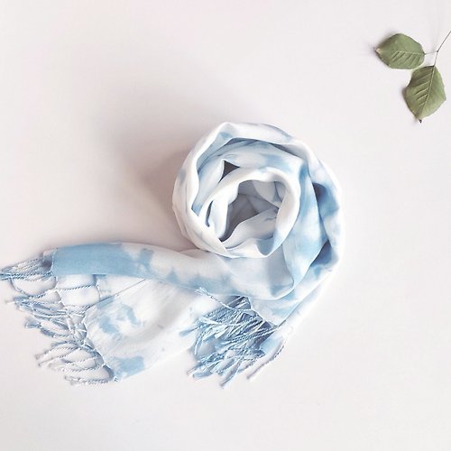 THAni 母親節禮盒 手染原創獨特花紋絲巾-淡然 藍染 植物染 絲巾 圍巾