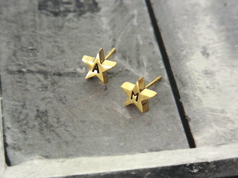 【Resale · Engraved order accepted】 One grain star earring / brass - Earrings & Clip-ons - Other Metals Gold